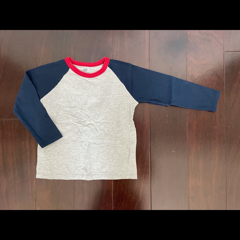 H&M baseball sleeve shirt, size 4-6y